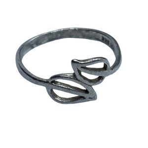 925 Sterling Silver Dainty Leaf Ring Size 6 - Signed BEE